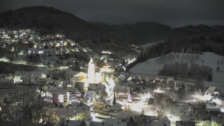 Dieses Bild zeigt eine Webcam-Aufnahme von Ottenhöfen, aufgenommen am Freitag, den 02.01.2026 um 22:00 Uhr