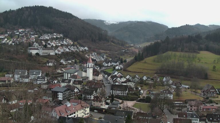 Dieses Bild zeigt eine Webcam-Aufnahme von Ottenhöfen, aufgenommen am Donnerstag, den 29.01.2026 um 17:00 Uhr