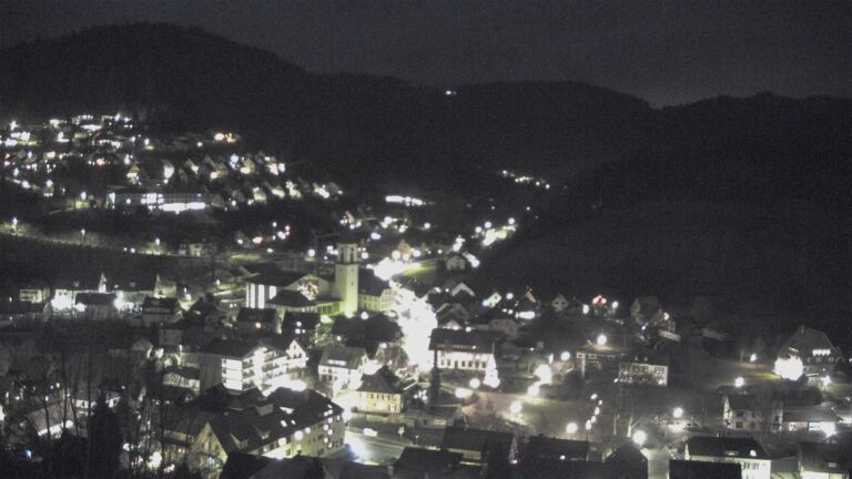 Dieses Bild zeigt eine Webcam-Aufnahme von Ottenhöfen, aufgenommen am Mittwoch, den 24.12.2025 um 17:30 Uhr