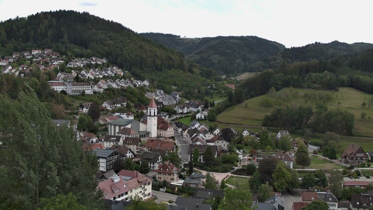Dieses Bild zeigt eine Webcam-Aufnahme von Ottenhöfen, aufgenommen am Mittwoch, den 09.09.2026 um 16:10 Uhr