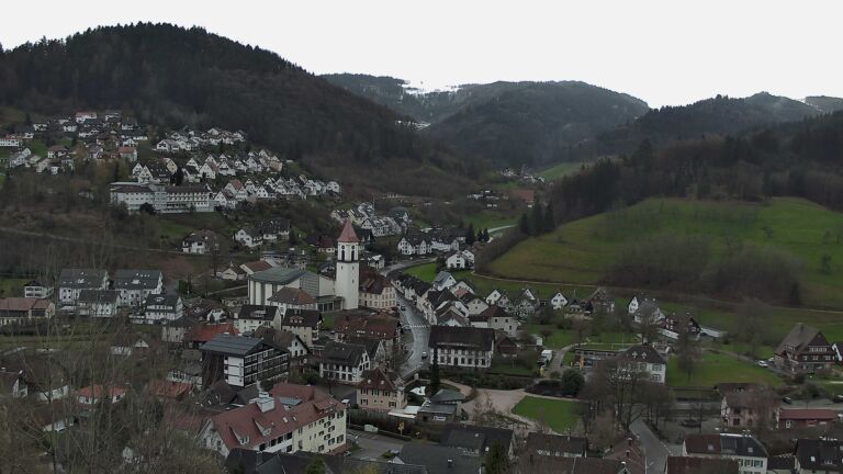 Dieses Bild zeigt eine Webcam-Aufnahme von Ottenhöfen, aufgenommen am Montag, den 30.03.2026 um 15:30 Uhr