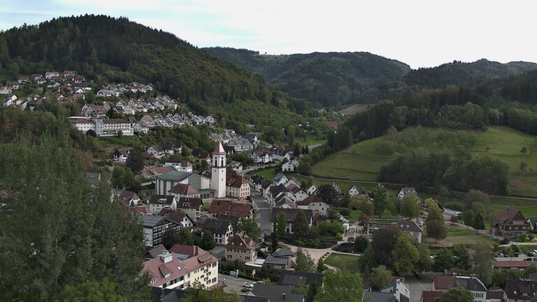 Dieses Bild zeigt eine Webcam-Aufnahme von Ottenhöfen, aufgenommen am Sonntag, den 20.09.2026 um 16:20 Uhr
