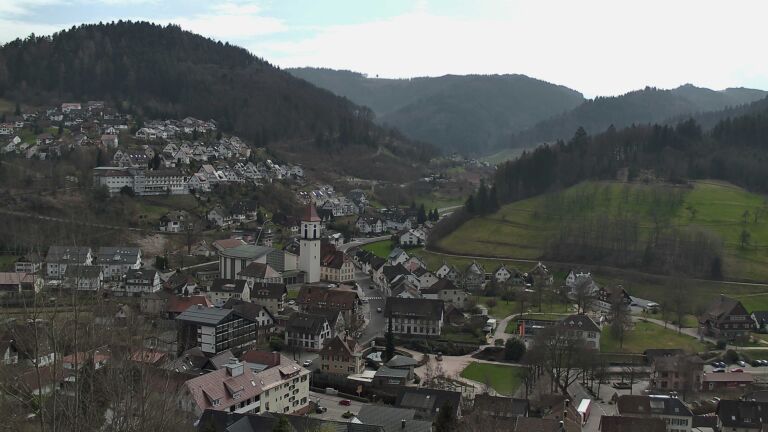 Dieses Bild zeigt eine Webcam-Aufnahme von Ottenhöfen, aufgenommen am Dienstag, den 10.03.2026 um 13:20 Uhr