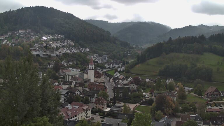 Dieses Bild zeigt eine Webcam-Aufnahme von Ottenhöfen, aufgenommen am Montag, den 19.10.2026 um 12:20 Uhr
