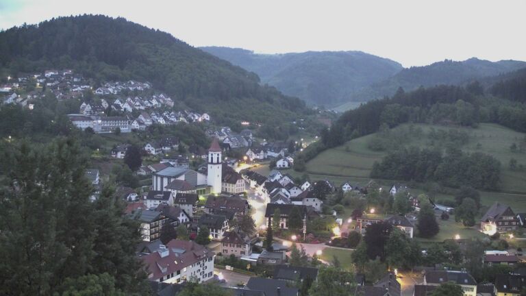 Dieses Bild zeigt eine Webcam-Aufnahme von Ottenhöfen, aufgenommen am Donnerstag, den 21.05.2026 um 05:00 Uhr