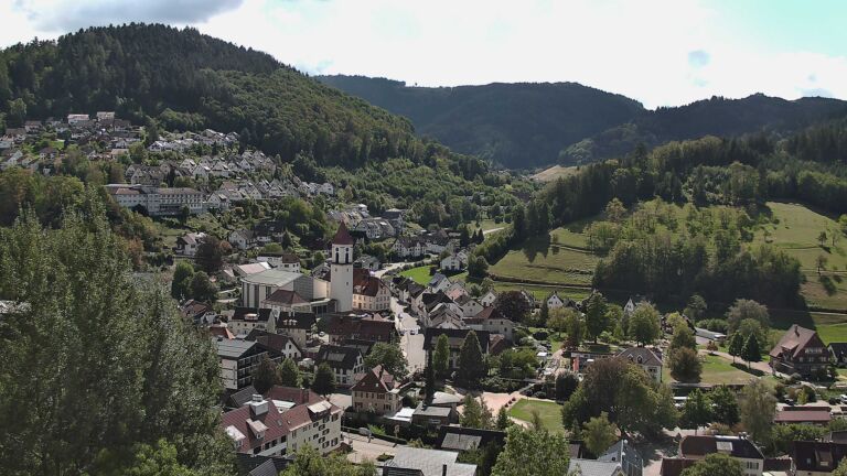 Dieses Bild zeigt eine Webcam-Aufnahme von Ottenhöfen, aufgenommen am Montag, den 14.09.2026 um 12:50 Uhr