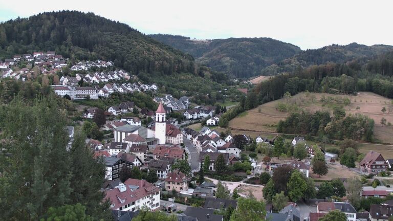 Dieses Bild zeigt eine Webcam-Aufnahme von Ottenhöfen, aufgenommen am Freitag, den 21.08.2026 um 06:40 Uhr
