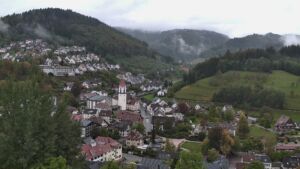 Dieses Bild zeigt eine Webcam-Aufnahme von Ottenhöfen, aufgenommen am Samstag, den 17.10.2026 um 17:40 Uhr