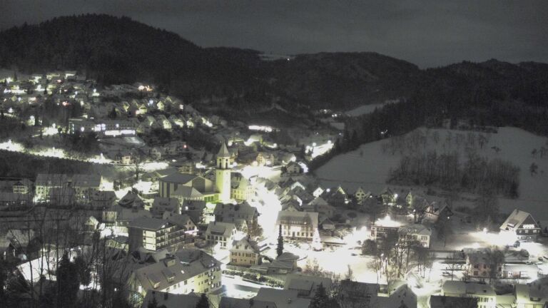 Dieses Bild zeigt eine Webcam-Aufnahme von Ottenhöfen, aufgenommen am Sonntag, den 04.01.2026 um 06:20 Uhr