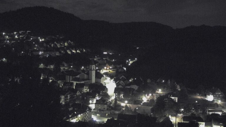 Dieses Bild zeigt eine Webcam-Aufnahme von Ottenhöfen, aufgenommen am Dienstag, den 04.08.2026 um 04:00 Uhr