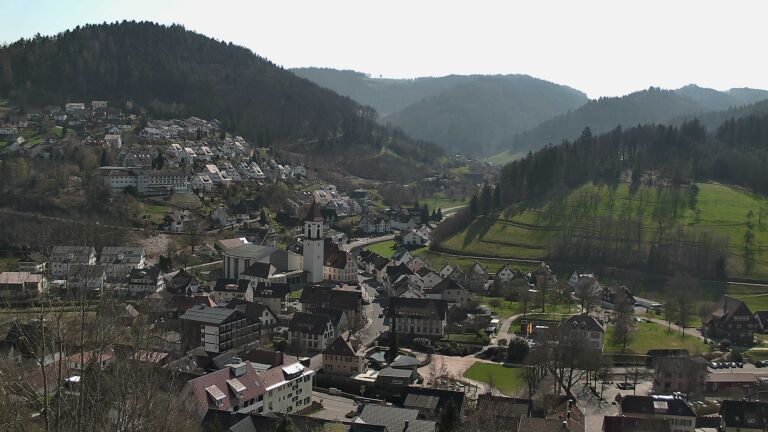 Dieses Bild zeigt eine Webcam-Aufnahme von Ottenhöfen, aufgenommen am Mittwoch, den 18.03.2026 um 12:50 Uhr