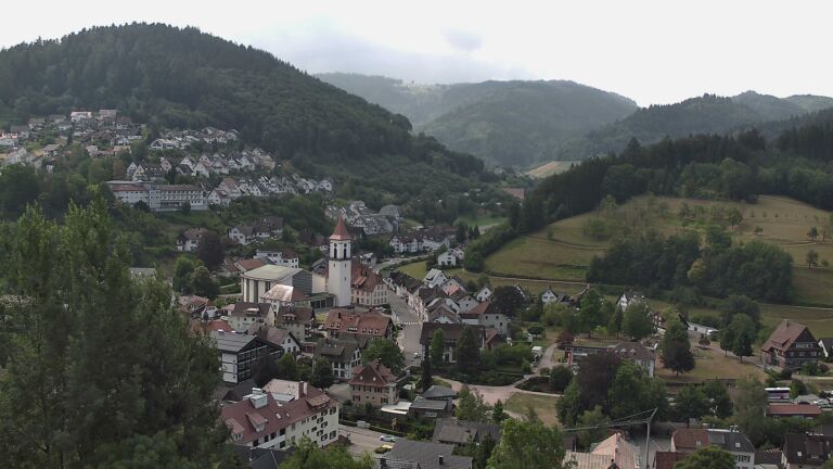 Dieses Bild zeigt eine Webcam-Aufnahme von Ottenhöfen, aufgenommen am Sonntag, den 19.07.2026 um 10:40 Uhr