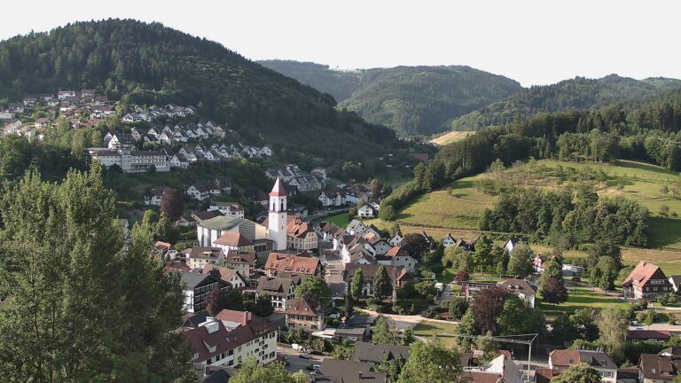 Dieses Bild zeigt eine Webcam-Aufnahme von Ottenhöfen, aufgenommen am Donnerstag, den 02.07.2026 um 07:50 Uhr