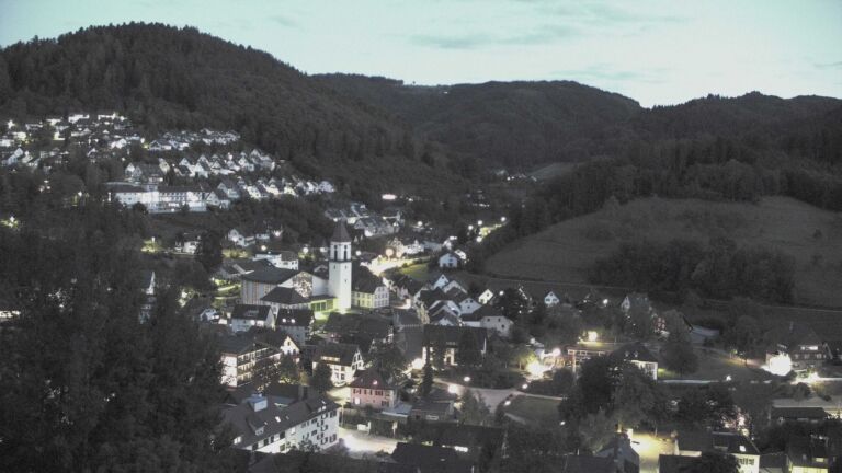 Dieses Bild zeigt eine Webcam-Aufnahme von Ottenhöfen, aufgenommen am Donnerstag, den 10.09.2026 um 20:30 Uhr