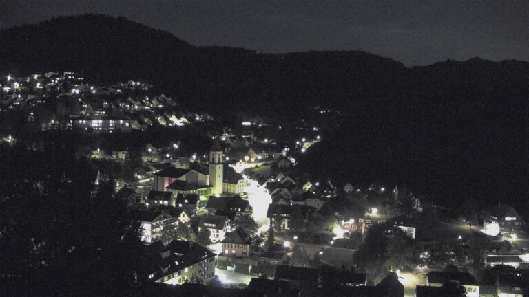 Dieses Bild zeigt eine Webcam-Aufnahme von Ottenhöfen, aufgenommen am Freitag, den 18.09.2026 um 20:40 Uhr