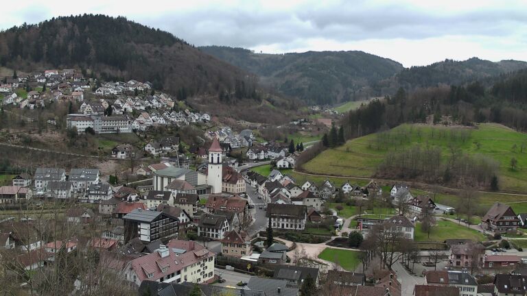 Dieses Bild zeigt eine Webcam-Aufnahme von Ottenhöfen, aufgenommen am Dienstag, den 17.03.2026 um 14:20 Uhr