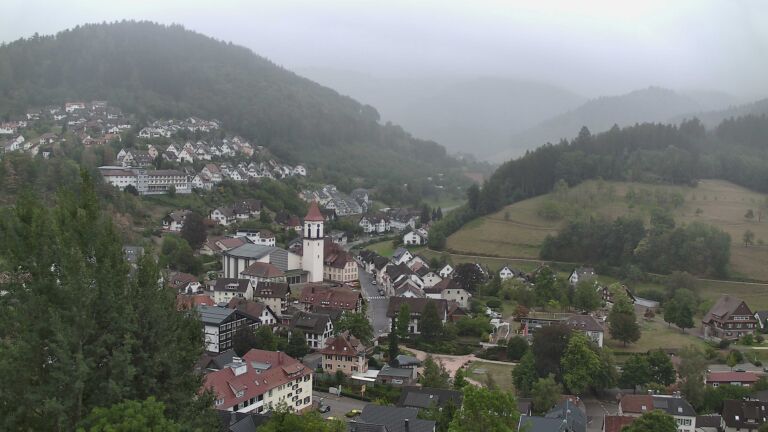 Dieses Bild zeigt eine Webcam-Aufnahme von Ottenhöfen, aufgenommen am Sonntag, den 30.08.2026 um 09:30 Uhr