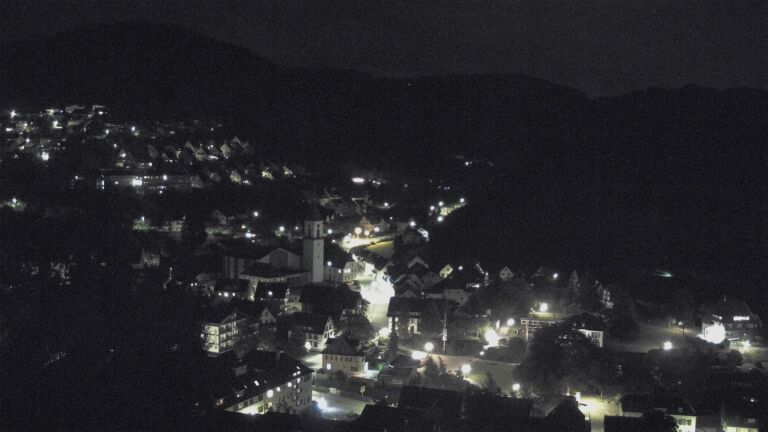 Dieses Bild zeigt eine Webcam-Aufnahme von Ottenhöfen, aufgenommen am Montag, den 01.06.2026 um 23:00 Uhr