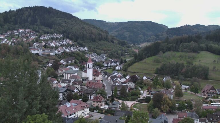 Dieses Bild zeigt eine Webcam-Aufnahme von Ottenhöfen, aufgenommen am Mittwoch, den 07.10.2026 um 18:50 Uhr