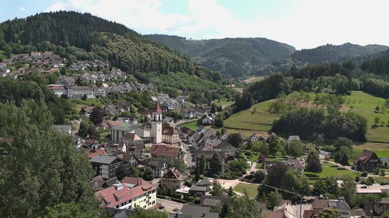 Dieses Bild zeigt eine Webcam-Aufnahme von Ottenhöfen, aufgenommen am Mittwoch, den 24.06.2026 um 15:00 Uhr