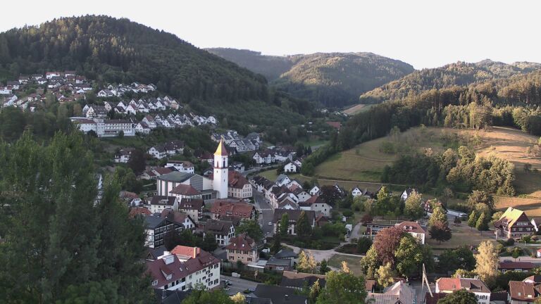 Dieses Bild zeigt eine Webcam-Aufnahme von Ottenhöfen, aufgenommen am Mittwoch, den 22.07.2026 um 06:50 Uhr