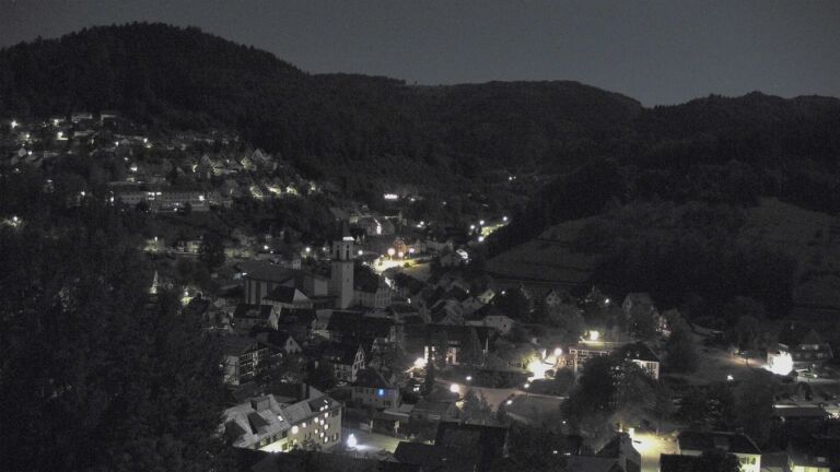 Dieses Bild zeigt eine Webcam-Aufnahme von Ottenhöfen, aufgenommen am Sonntag, den 27.09.2026 um 03:30 Uhr