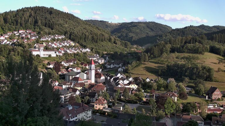Dieses Bild zeigt eine Webcam-Aufnahme von Ottenhöfen, aufgenommen am Mittwoch, den 08.07.2026 um 20:00 Uhr