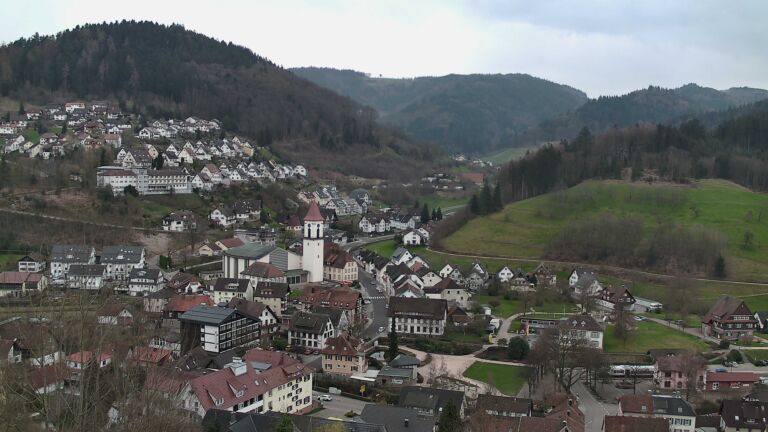 Dieses Bild zeigt eine Webcam-Aufnahme von Ottenhöfen, aufgenommen am Samstag, den 21.03.2026 um 17:30 Uhr