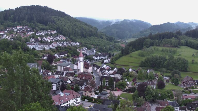 Dieses Bild zeigt eine Webcam-Aufnahme von Ottenhöfen, aufgenommen am Dienstag, den 12.05.2026 um 05:50 Uhr