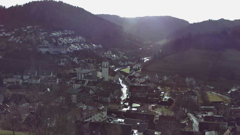 Dieses Bild zeigt eine Webcam-Aufnahme von Ottenhöfen, aufgenommen am Donnerstag, den 18.12.2025 um 11:30 Uhr