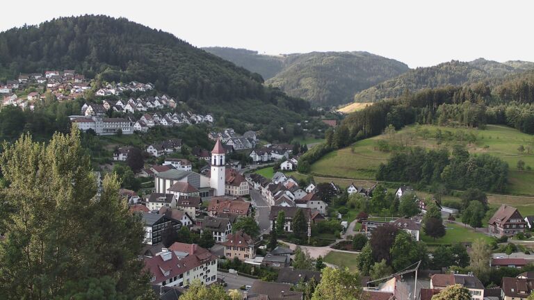 Dieses Bild zeigt eine Webcam-Aufnahme von Ottenhöfen, aufgenommen am Donnerstag, den 02.07.2026 um 07:00 Uhr