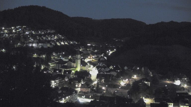 Dieses Bild zeigt eine Webcam-Aufnahme von Ottenhöfen, aufgenommen am Mittwoch, den 19.08.2026 um 21:30 Uhr