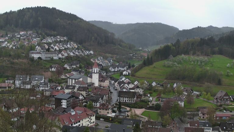 Dieses Bild zeigt eine Webcam-Aufnahme von Ottenhöfen, aufgenommen am Samstag, den 11.04.2026 um 19:20 Uhr