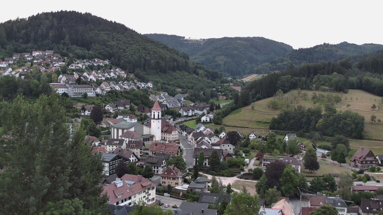 Dieses Bild zeigt eine Webcam-Aufnahme von Ottenhöfen, aufgenommen am Dienstag, den 14.07.2026 um 05:50 Uhr