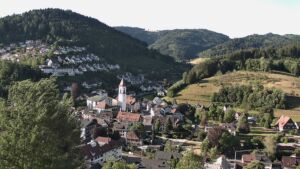 Dieses Bild zeigt eine Webcam-Aufnahme von Ottenhöfen, aufgenommen am Sonntag, den 12.07.2026 um 07:50 Uhr