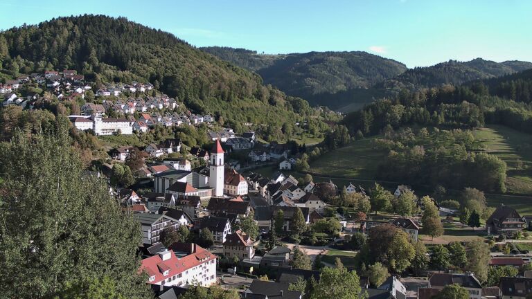 Dieses Bild zeigt eine Webcam-Aufnahme von Ottenhöfen, aufgenommen am Mittwoch, den 23.09.2026 um 17:40 Uhr