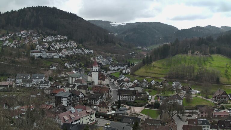 Dieses Bild zeigt eine Webcam-Aufnahme von Ottenhöfen, aufgenommen am Freitag, den 27.03.2026 um 12:10 Uhr