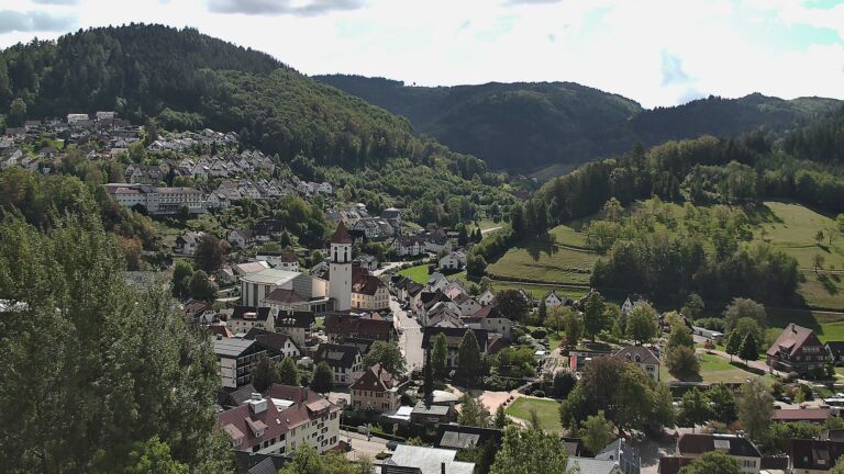 Dieses Bild zeigt eine Webcam-Aufnahme von Ottenhöfen, aufgenommen am Montag, den 14.09.2026 um 12:30 Uhr