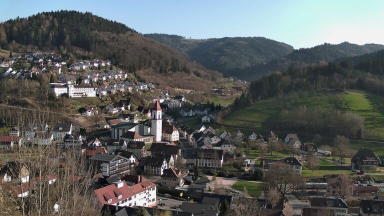 Dieses Bild zeigt eine Webcam-Aufnahme von Ottenhöfen, aufgenommen am Freitag, den 20.03.2026 um 16:50 Uhr