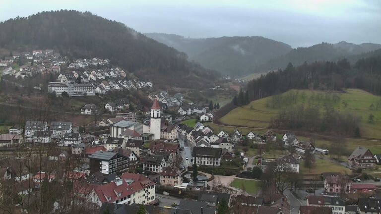 Dieses Bild zeigt eine Webcam-Aufnahme von Ottenhöfen, aufgenommen am Donnerstag, den 19.02.2026 um 17:00 Uhr