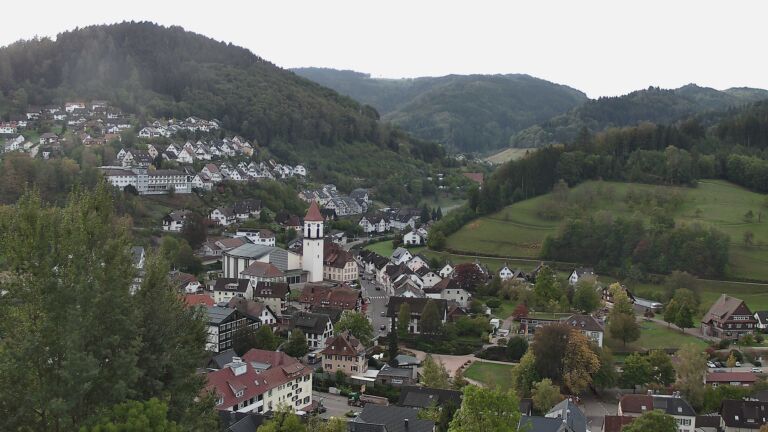 Dieses Bild zeigt eine Webcam-Aufnahme von Ottenhöfen, aufgenommen am Freitag, den 16.10.2026 um 09:20 Uhr