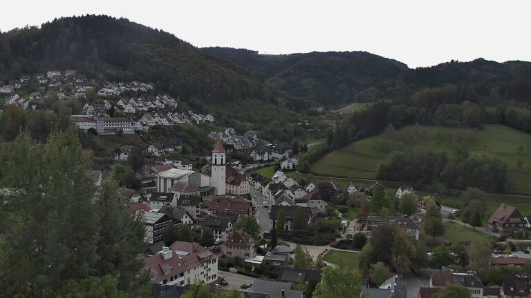 Dieses Bild zeigt eine Webcam-Aufnahme von Ottenhöfen, aufgenommen am Dienstag, den 13.10.2026 um 11:10 Uhr