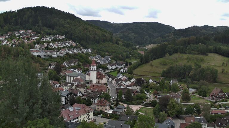 Dieses Bild zeigt eine Webcam-Aufnahme von Ottenhöfen, aufgenommen am Mittwoch, den 09.09.2026 um 13:40 Uhr