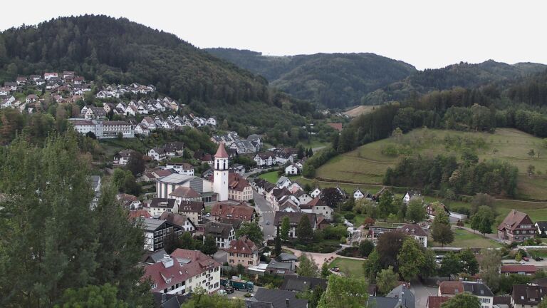 Dieses Bild zeigt eine Webcam-Aufnahme von Ottenhöfen, aufgenommen am Freitag, den 11.09.2026 um 07:40 Uhr
