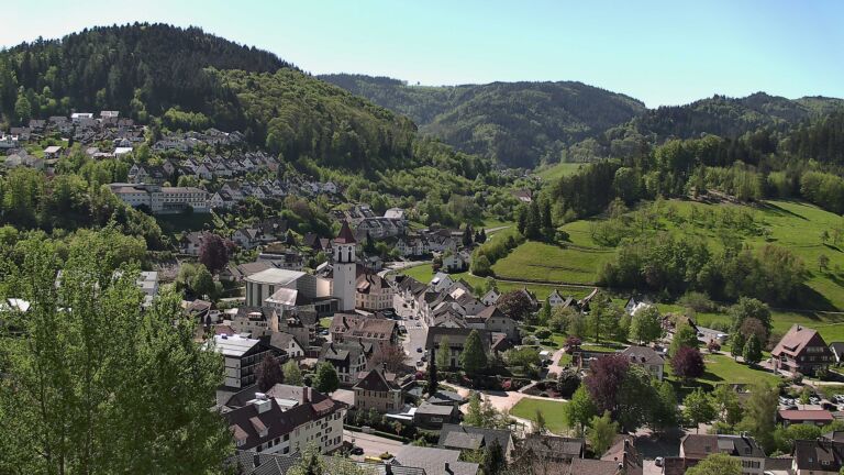 Dieses Bild zeigt eine Webcam-Aufnahme von Ottenhöfen, aufgenommen am Donnerstag, den 30.04.2026 um 11:10 Uhr