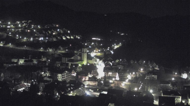 Dieses Bild zeigt eine Webcam-Aufnahme von Ottenhöfen, aufgenommen am Donnerstag, den 18.12.2025 um 05:40 Uhr