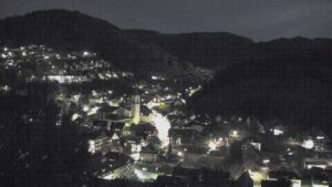 Dieses Bild zeigt eine Webcam-Aufnahme von Ottenhöfen, aufgenommen am Freitag, den 16.10.2026 um 19:30 Uhr