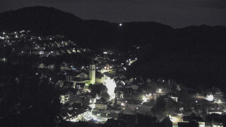 Dieses Bild zeigt eine Webcam-Aufnahme von Ottenhöfen, aufgenommen am Freitag, den 18.09.2026 um 06:10 Uhr