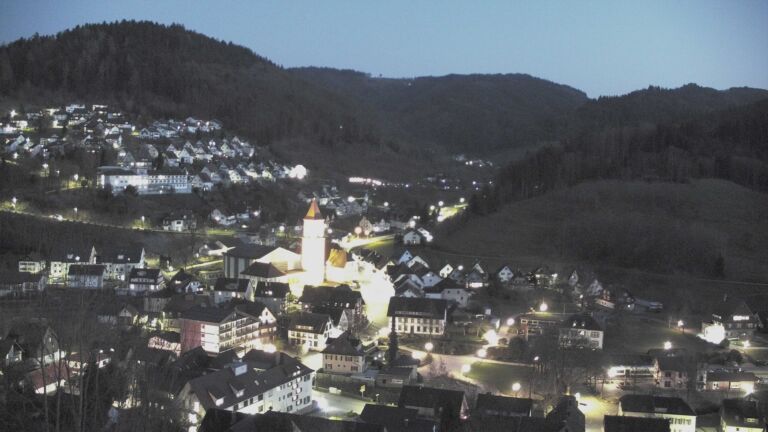 Dieses Bild zeigt eine Webcam-Aufnahme von Ottenhöfen, aufgenommen am Freitag, den 20.03.2026 um 19:20 Uhr