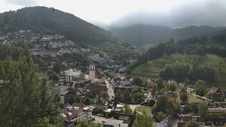 Dieses Bild zeigt eine Webcam-Aufnahme von Ottenhöfen, aufgenommen am Freitag, den 02.10.2026 um 12:40 Uhr
